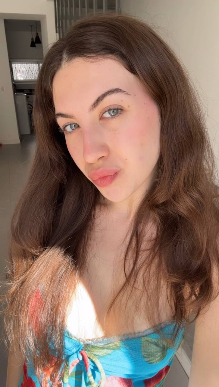 Nude girl Amber in Stepanakert