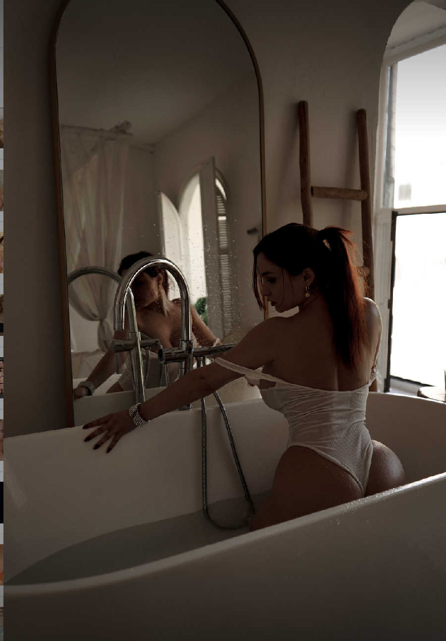 A playful frame from Miranda Faith nude — online in Stepanakert