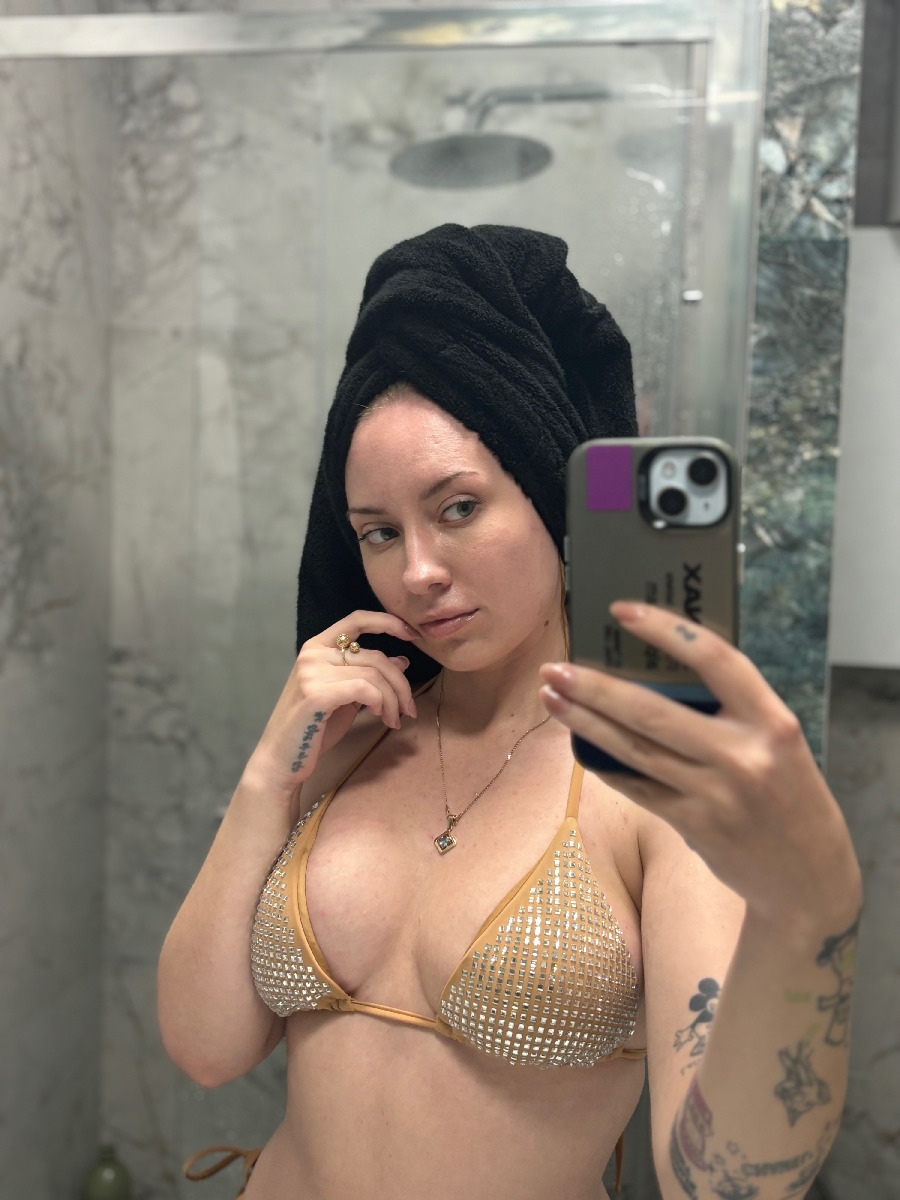 Nude girl KateV in Stepanakert