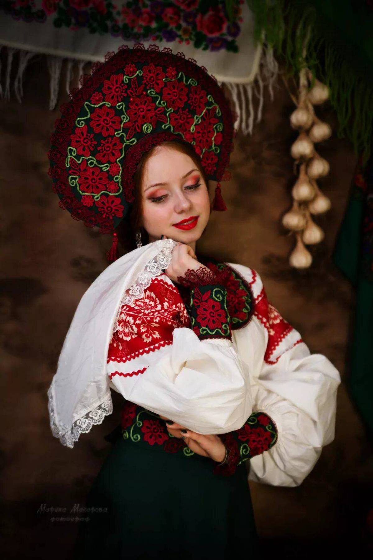 Take a pause and enjoy Women in Slavic costumes — streaming from Stepanakert